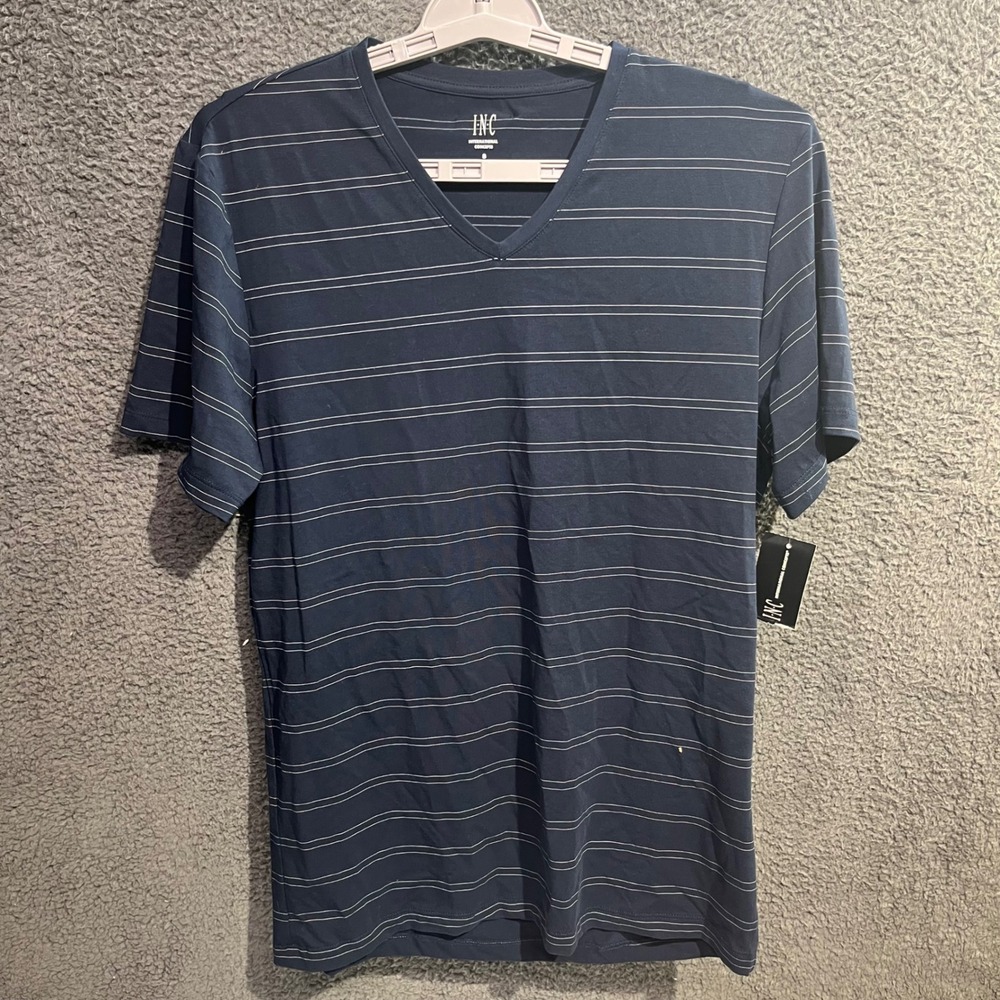 INC International Concepts Men's Striped V-Neck T-Shirt Casual Tee‎